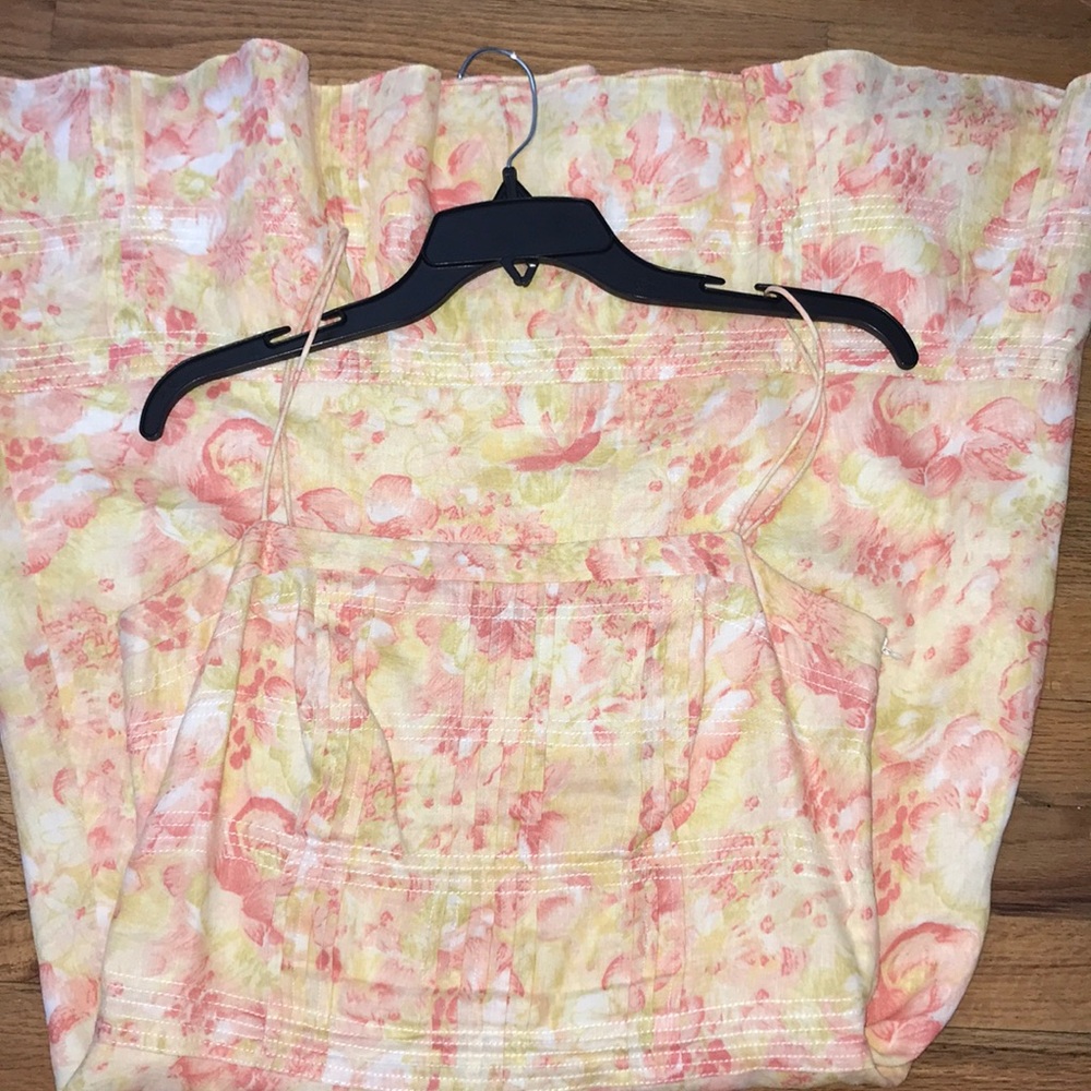 Ann Taylor supper cute linen dress!